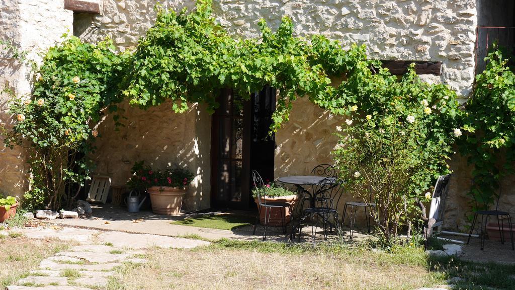 Le Mas De La Cherine Quinson Exterior photo